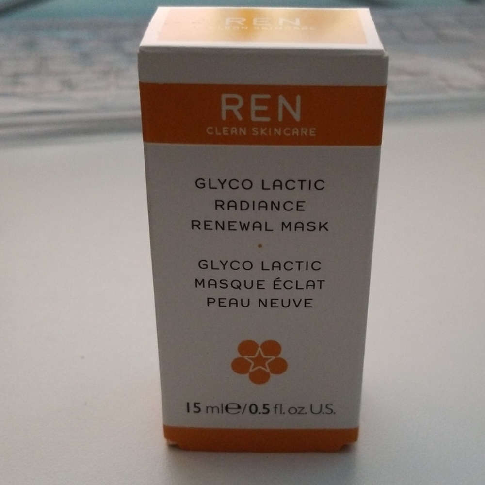 REN glyco lactic radiance renewal mask